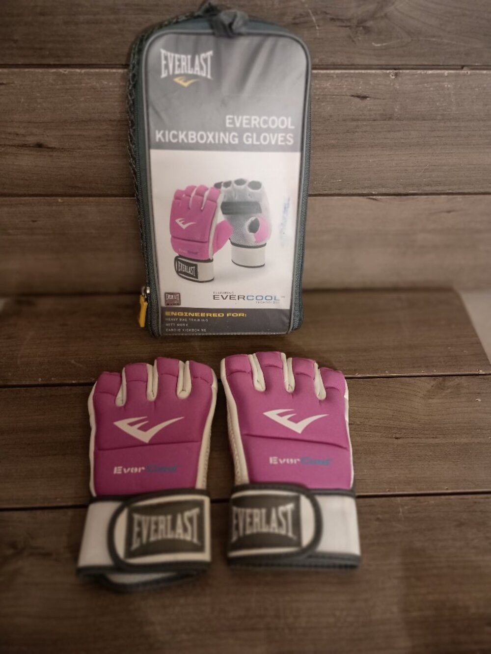 Everlast Women Evercool Kickboxing Gloves Model 4403P Pink/White